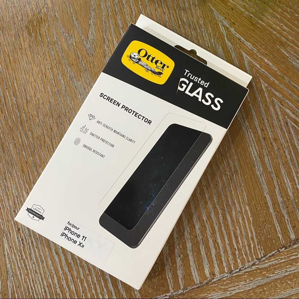 Otter box screen protector for iPhone 11/Xr